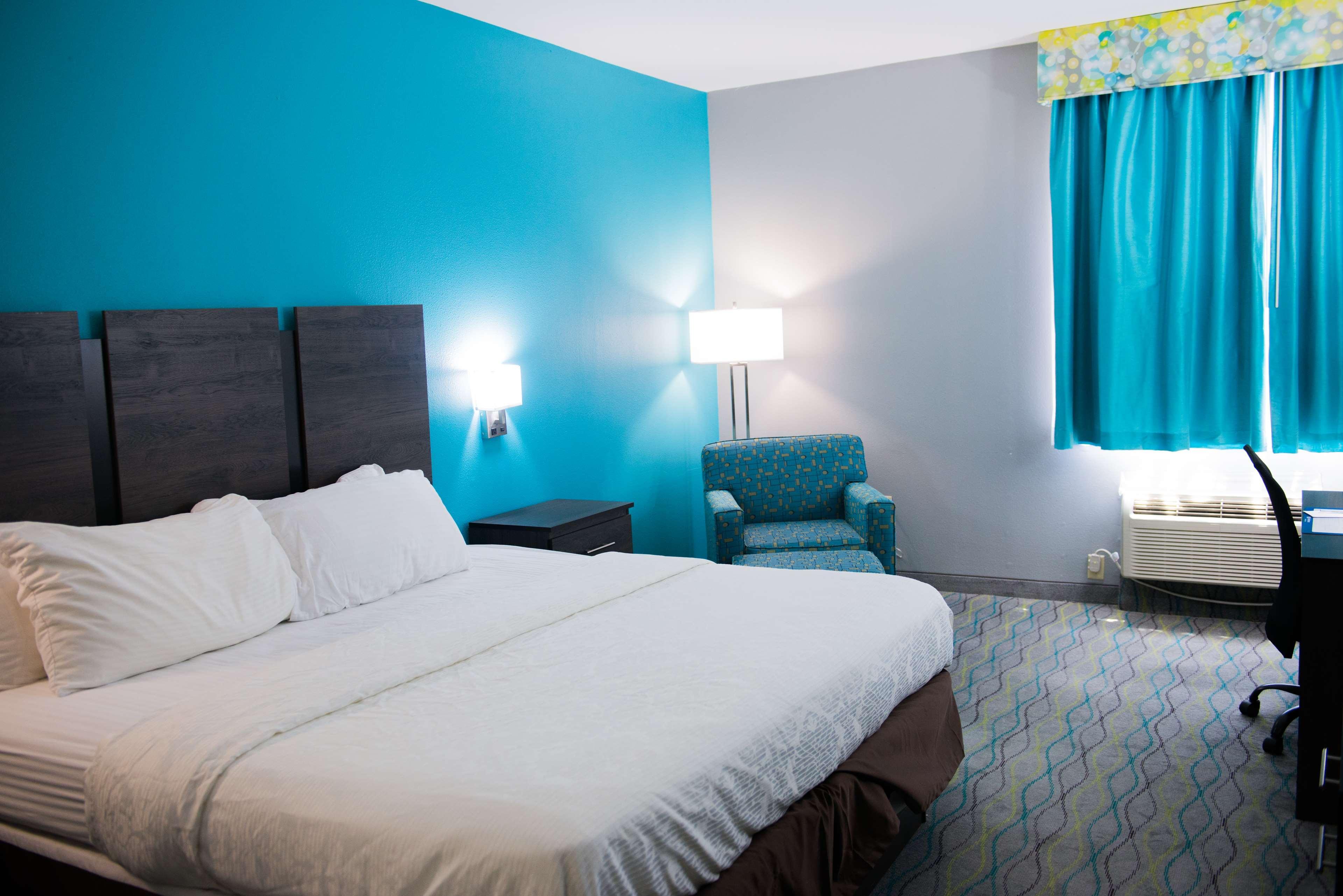 Best Western Executive Inn Corsicana Bagian luar foto