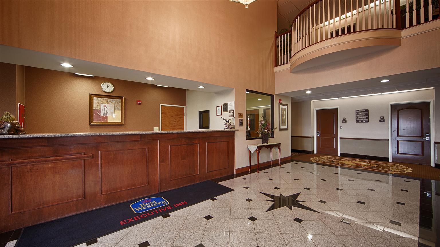 Best Western Executive Inn Corsicana Bagian luar foto